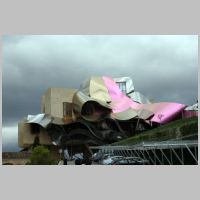 Frank Gehry, Marqués de Riscal Winery by Frank Ghery, Rioja, Spain, photo by Nestosjp, Wikipedia.jpg